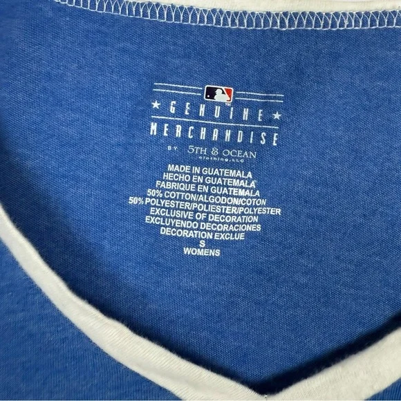 MLB 5th & Ocean Kansas City Royals Blue V-Neck Graphic T-Shirt Womens Small - Picture 3 of 7